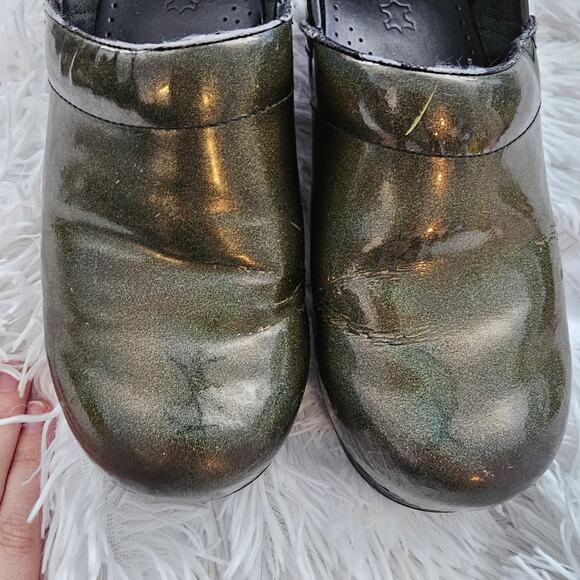 Dansko Green Iridescent Sparkle Clogs Size 39 - Picture 6 of 6